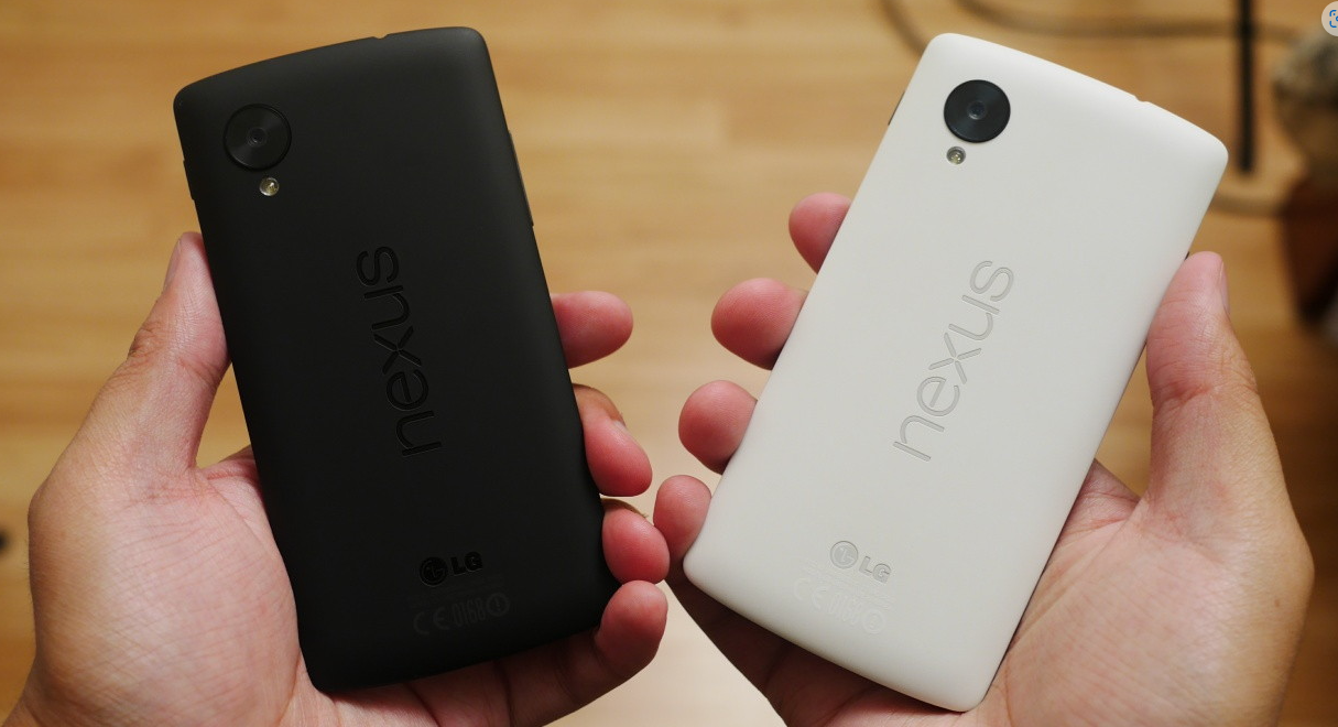 [Social Bits] Facciamo un tuffo nel passato con il Nexus 5