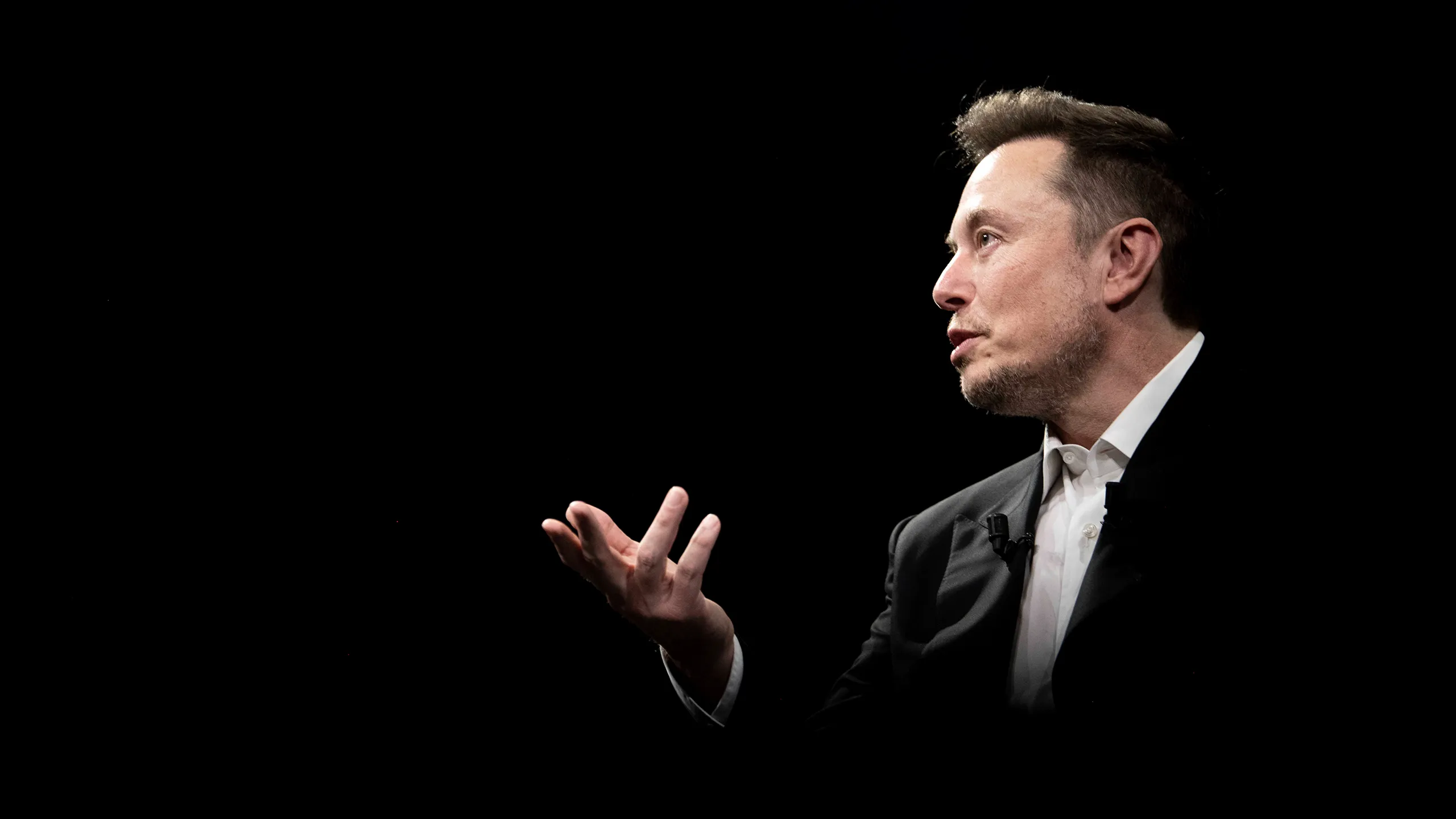 Elon Musk conferma: i nuovi utenti X dovranno pagare una piccola tariffa temporanea per postare